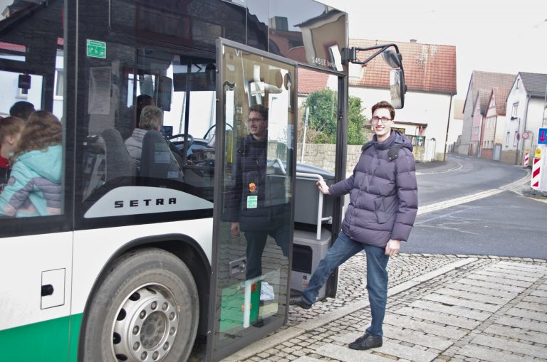 Interkommunaler Ausschuss trifft Grundsatzbeschluss zum ÖPNV – großer Meilenstein für ein besseres Angebot in der Region Würzburg